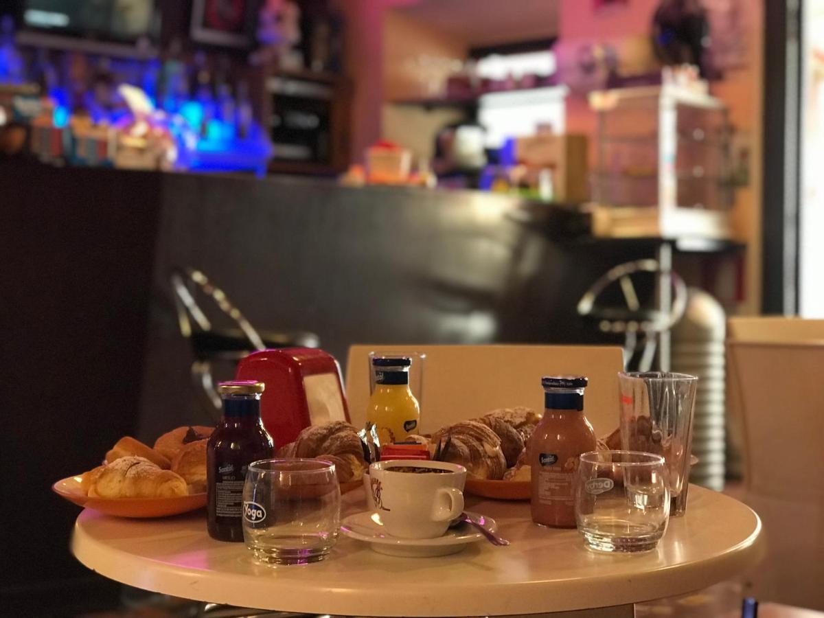 Bed & Breakfast Le Piazze Cori Екстер'єр фото