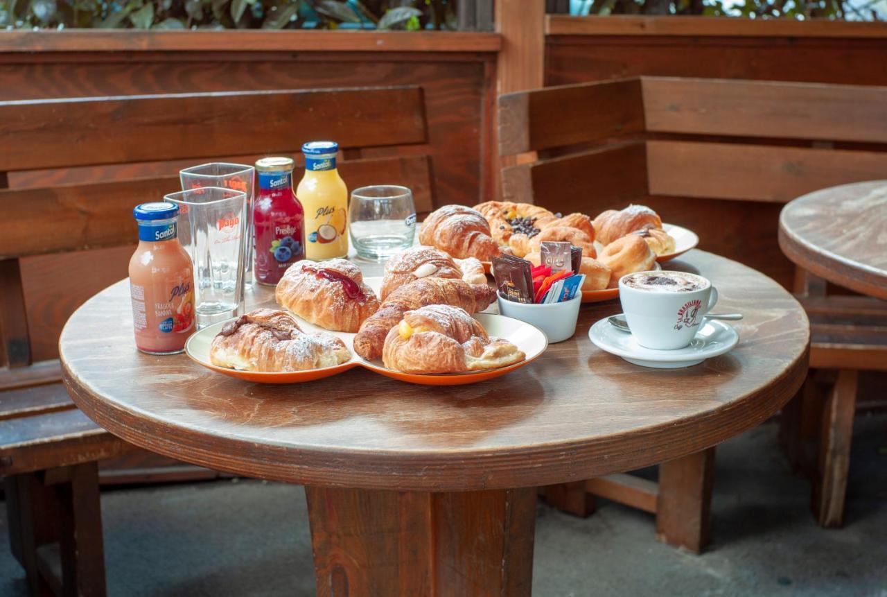 Bed & Breakfast Le Piazze Cori Екстер'єр фото