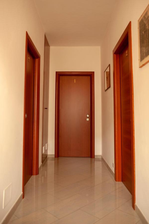 Bed & Breakfast Le Piazze Cori Екстер'єр фото