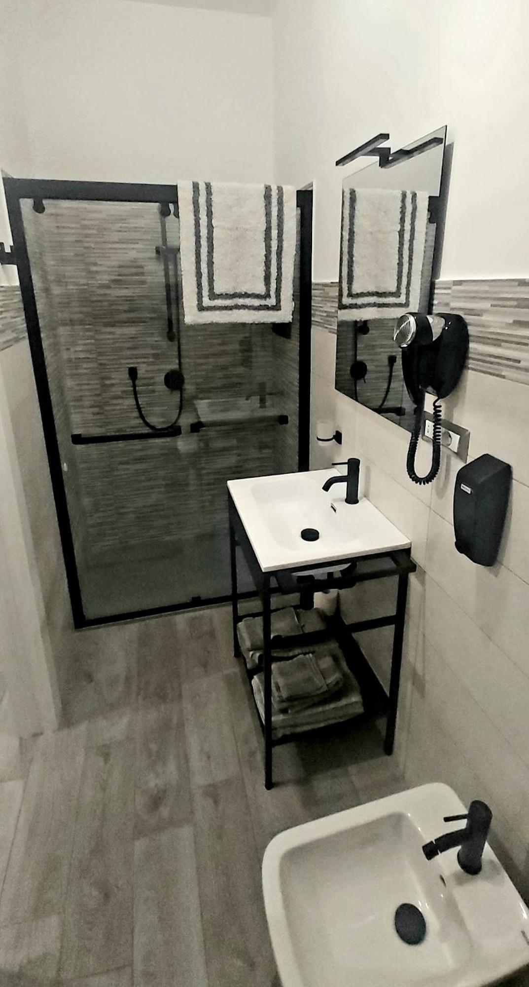 Bed & Breakfast Le Piazze Cori Екстер'єр фото